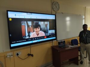 Report-alumni-talk-photo-3